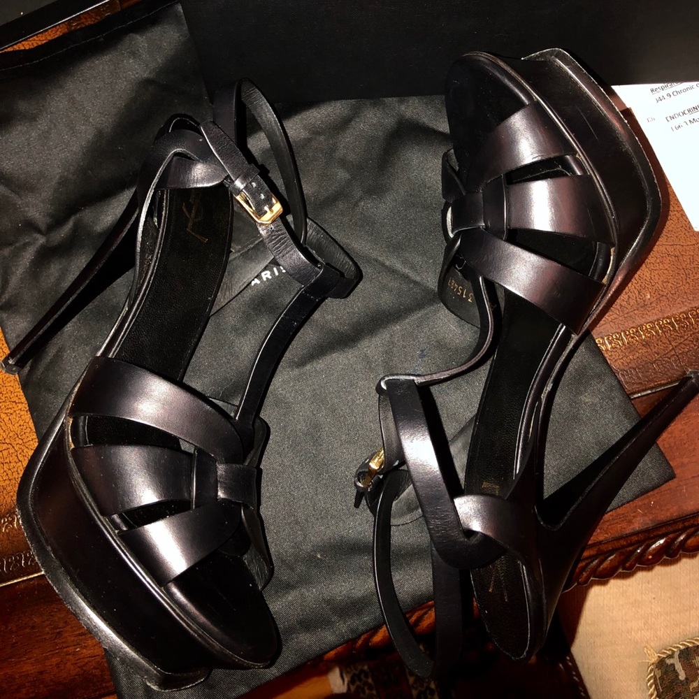 SAINT LAURENT Tribute Sandals in smooth leather. - Picture 4 of 11